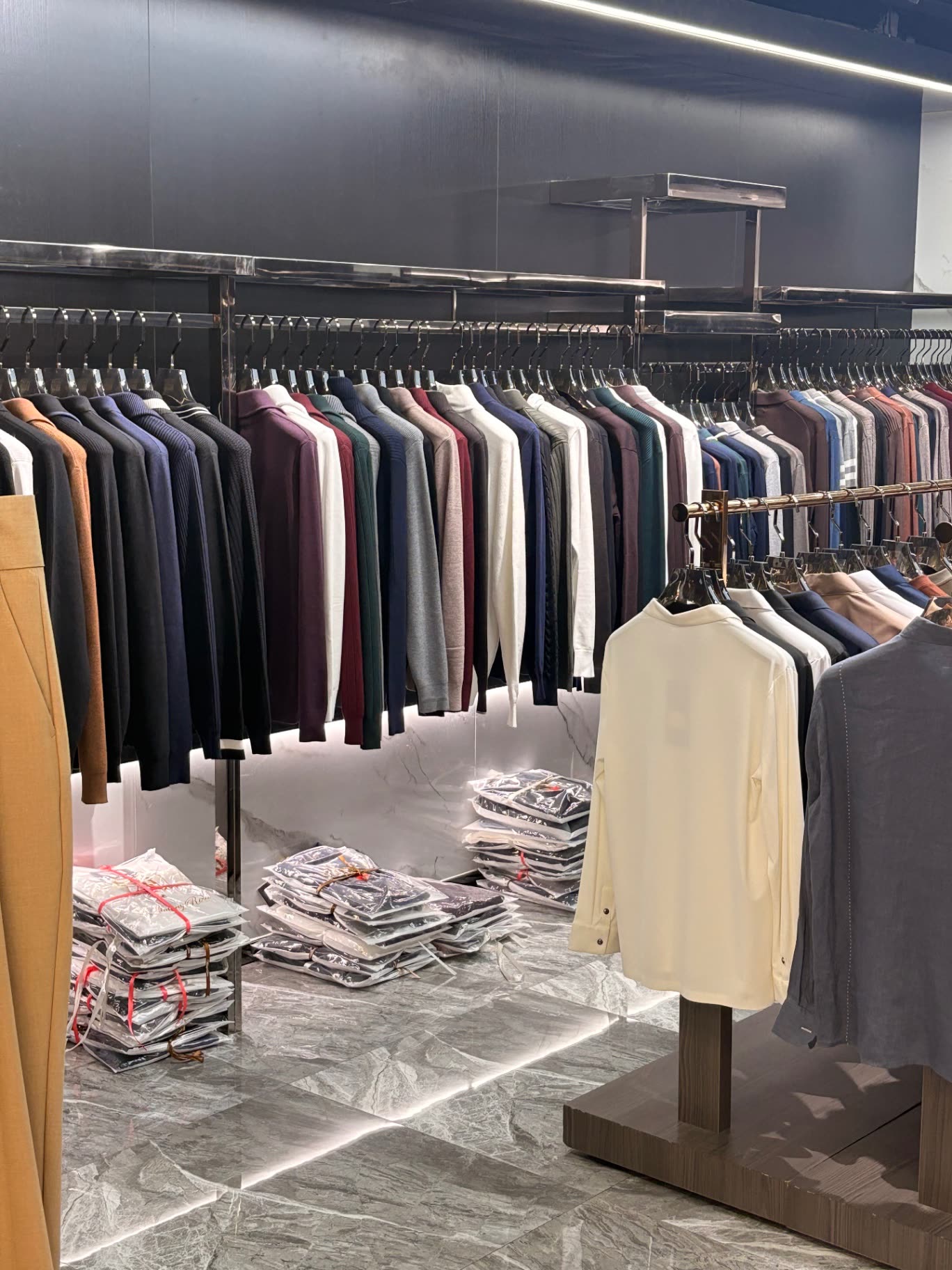 Sélection de pièces en showroom